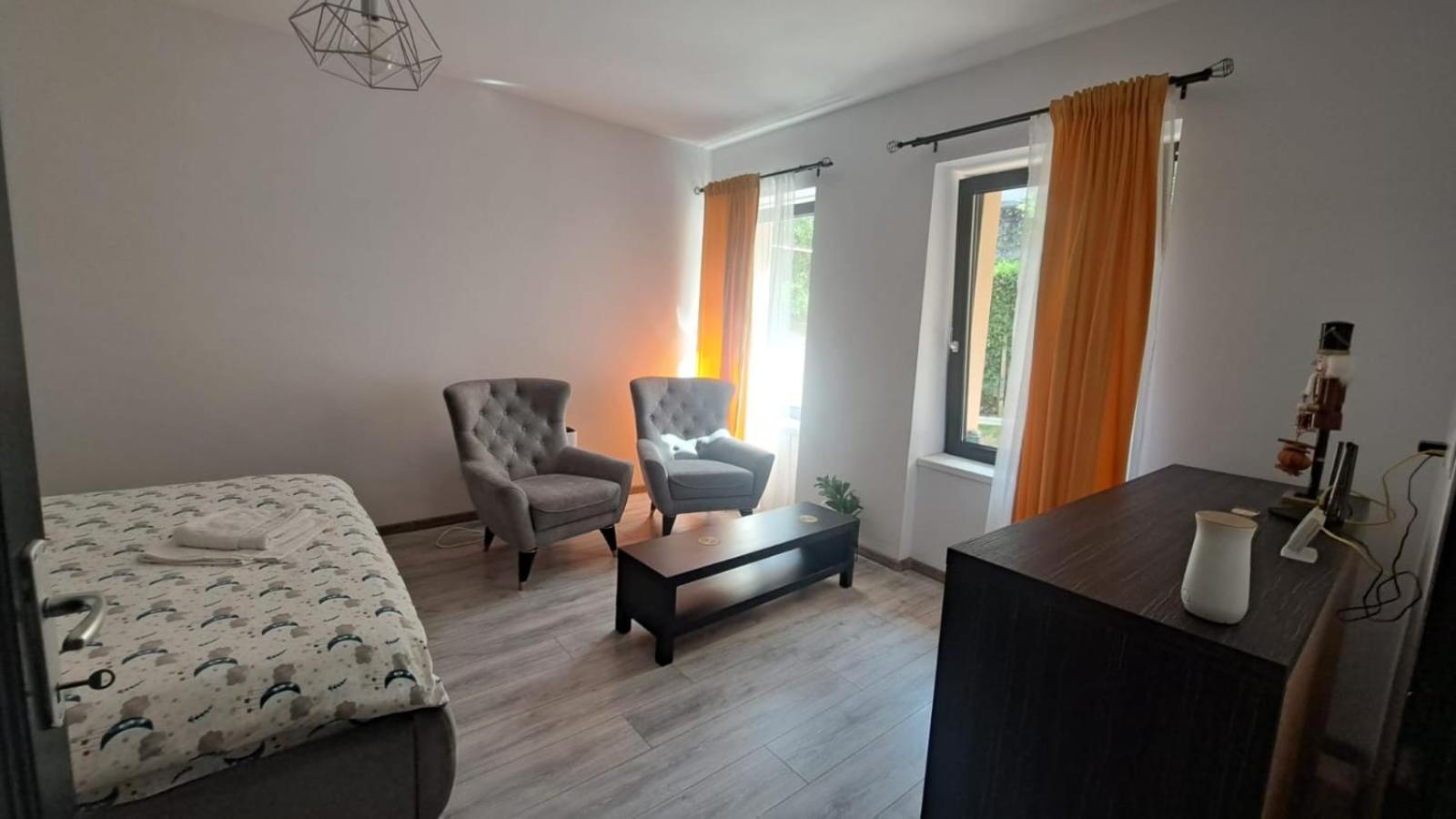 Cosy Studio In The Heart Of Brasov Braşov Exterior foto
