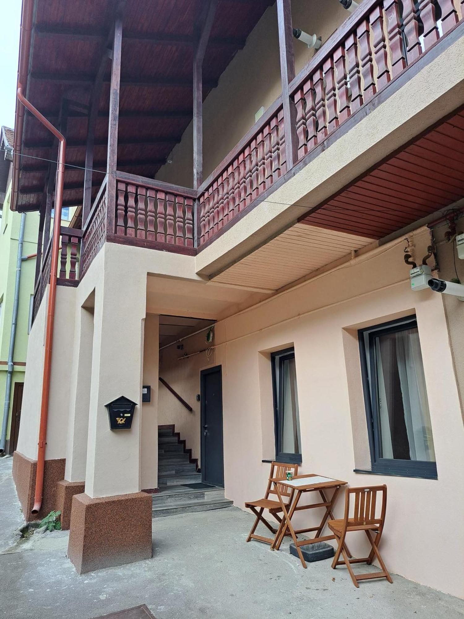 Cosy Studio In The Heart Of Brasov Braşov Exterior foto