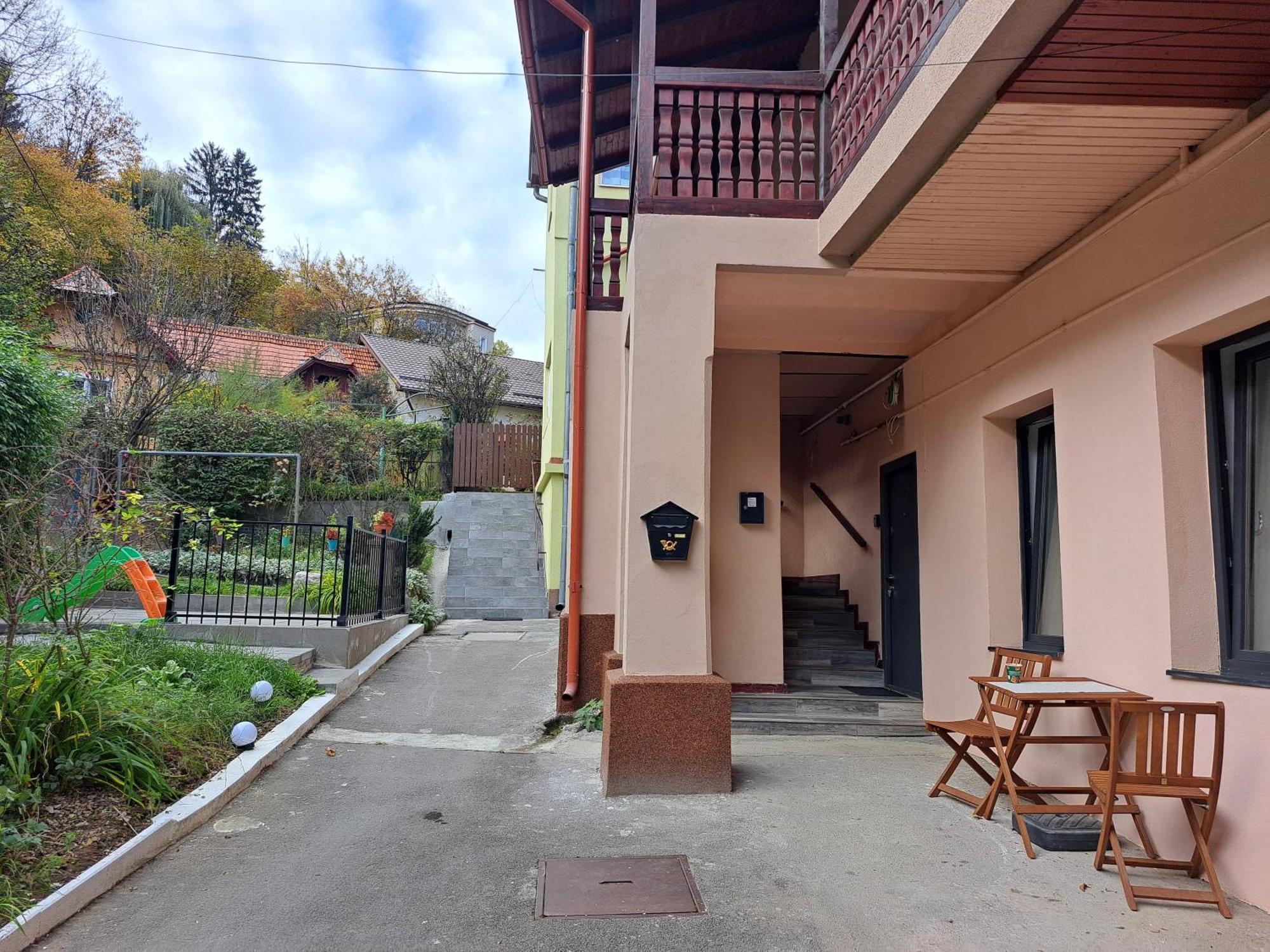 Cosy Studio In The Heart Of Brasov Braşov Exterior foto